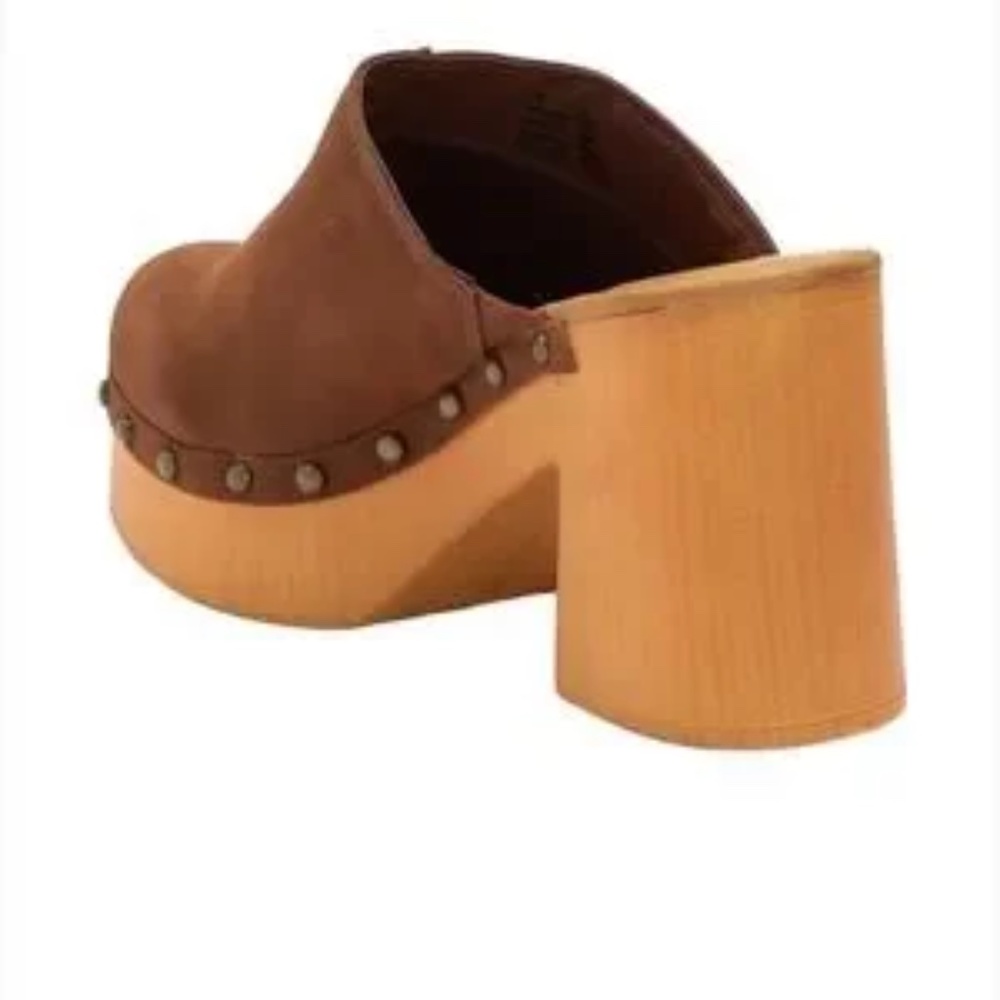 Mia Clogs - Picture 2 of 4